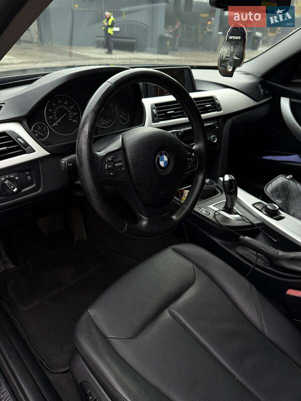 Седан BMW 3 Series 2012 в Харькове