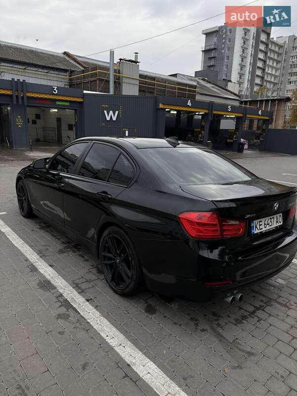 Седан BMW 3 Series 2012 в Харькове