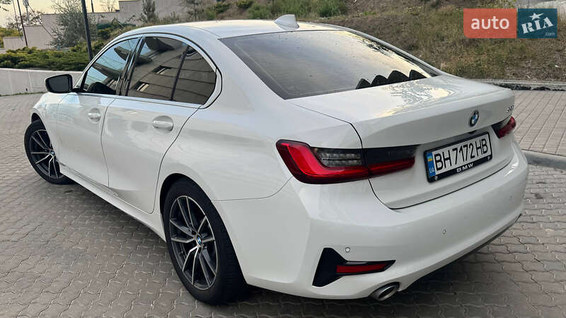 Седан BMW 3 Series 2019 в Черноморске