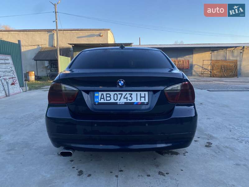 Седан BMW 3 Series 2005 в Песчанке