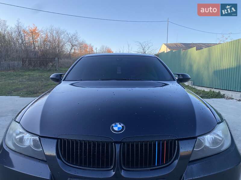 Седан BMW 3 Series 2005 в Песчанке