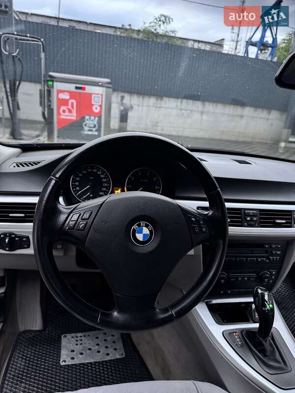 Седан BMW 3 Series 2005 в Песчанке