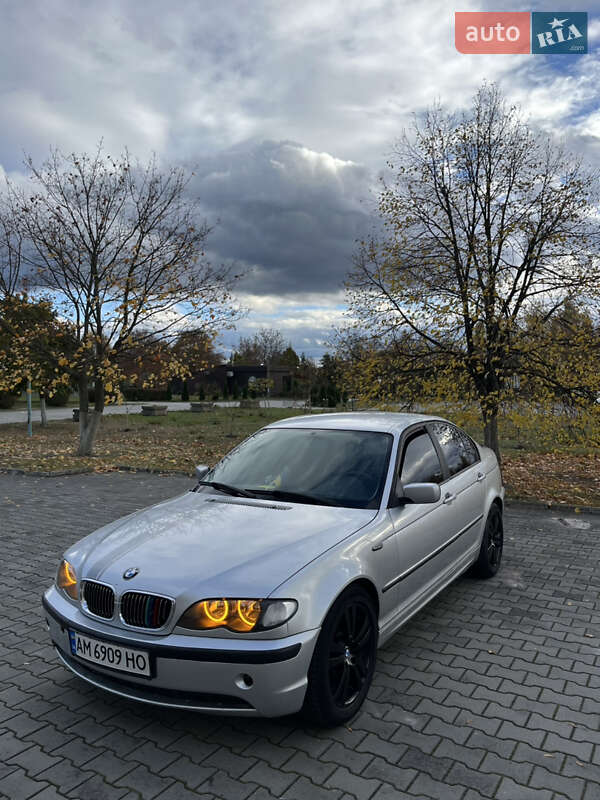 Седан BMW 3 Series 2002 в Нетешине фото 3 Седан BMW 3 Series 2002 в Нетешине