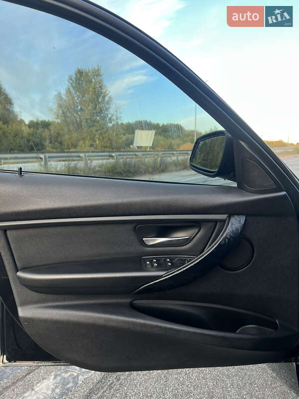 Седан BMW 3 Series 2013 в Житомирі фото 24 Седан BMW 3 Series 2013 в Житомирі