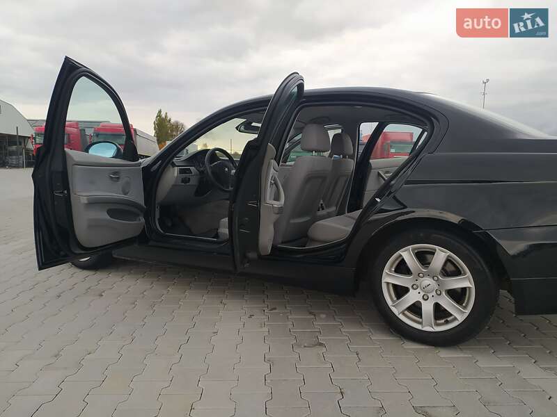 Седан BMW 3 Series 2008 в Луцке