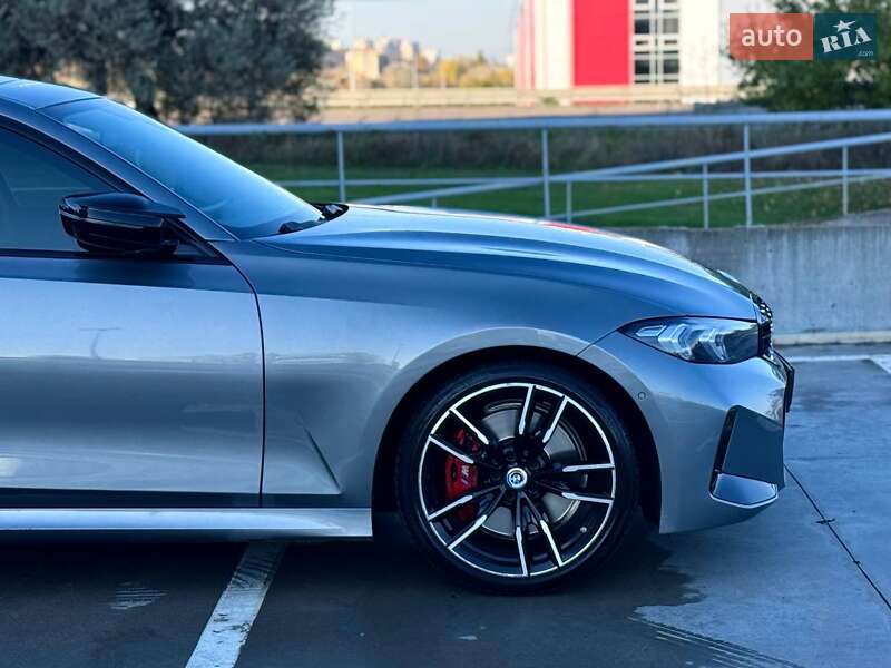 Седан BMW 3 Series 2022 в Киеве