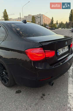 Седан BMW 3 Series 2017 в Кременчуці