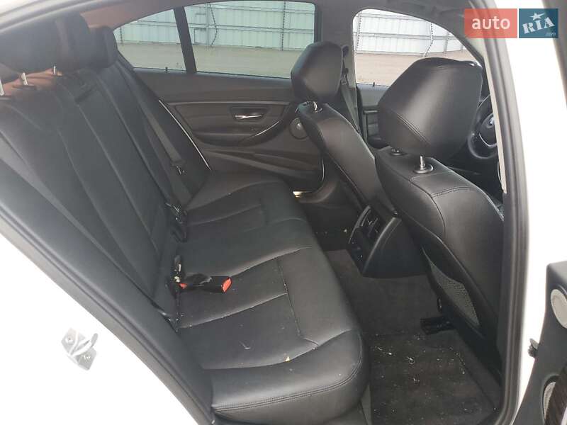 Седан BMW 3 Series 2014 в Івано-Франківську фото 10 Седан BMW 3 Series 2014 в Івано-Франківську