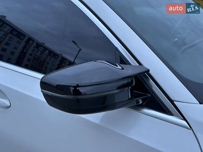 Седан BMW 3 Series 2022 в Виннице