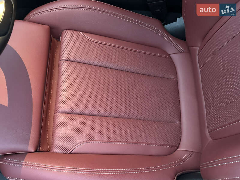 Седан BMW 3 Series 2022 в Виннице