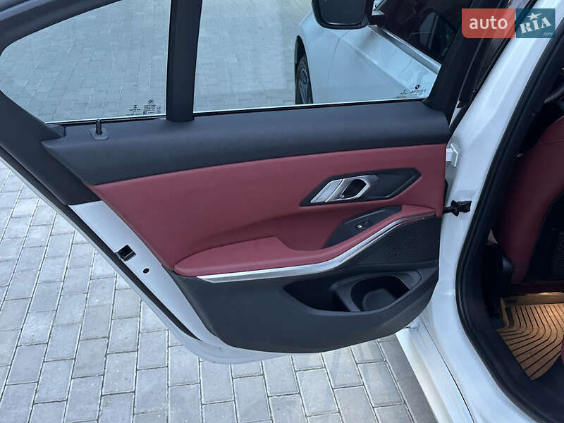 Седан BMW 3 Series 2022 в Виннице