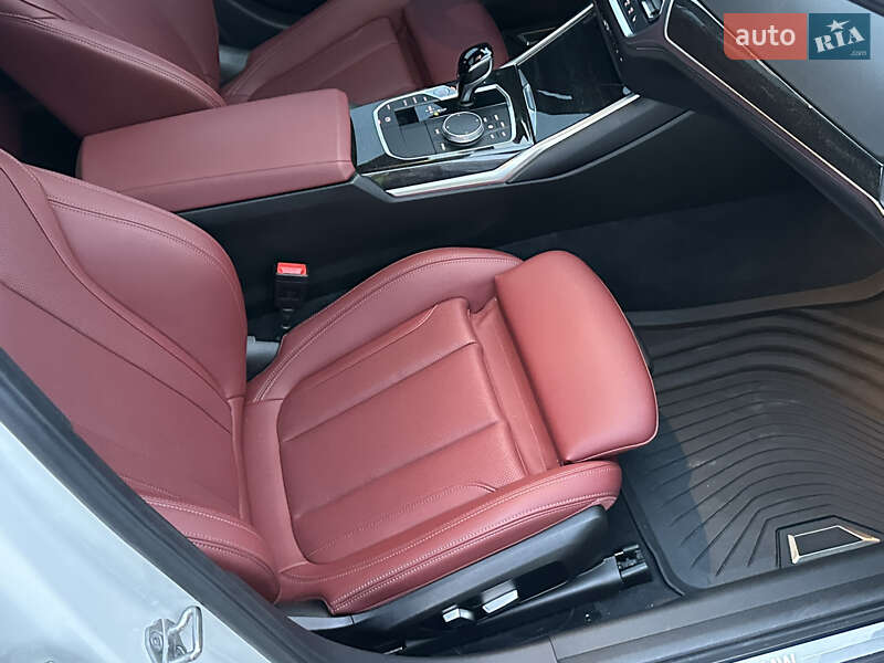Седан BMW 3 Series 2022 в Виннице