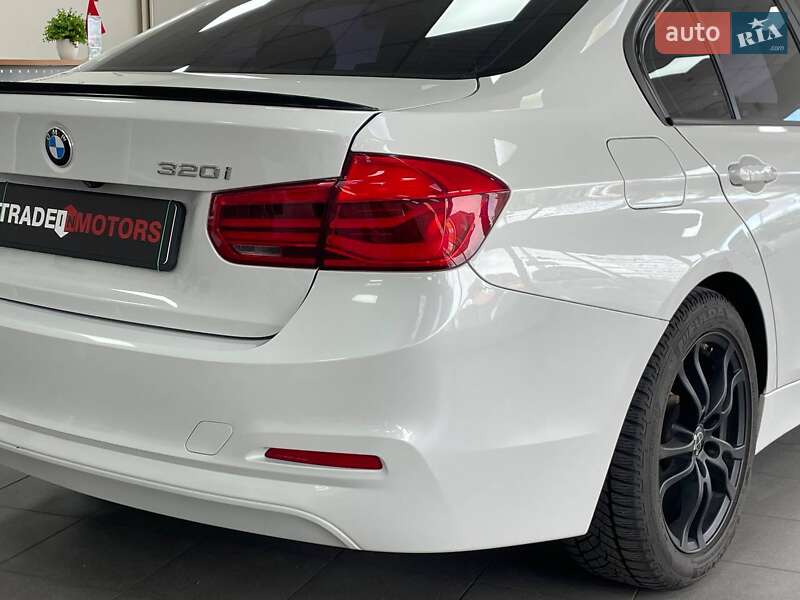 Седан BMW 3 Series 2017 в Киеве фото 9 Седан BMW 3 Series 2017 в Киеве