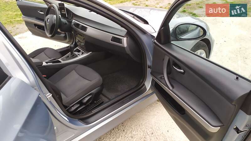 Седан BMW 3 Series 2006 в Черновцах фото 18 Седан BMW 3 Series 2006 в Черновцах