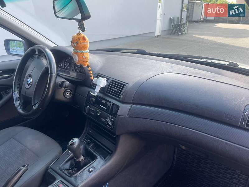Универсал BMW 3 Series 2004 в Киверцах фото 18 Универсал BMW 3 Series 2004 в Киверцах