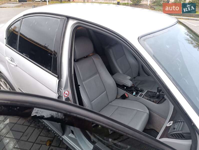 Седан BMW 3 Series 2002 в Каменском