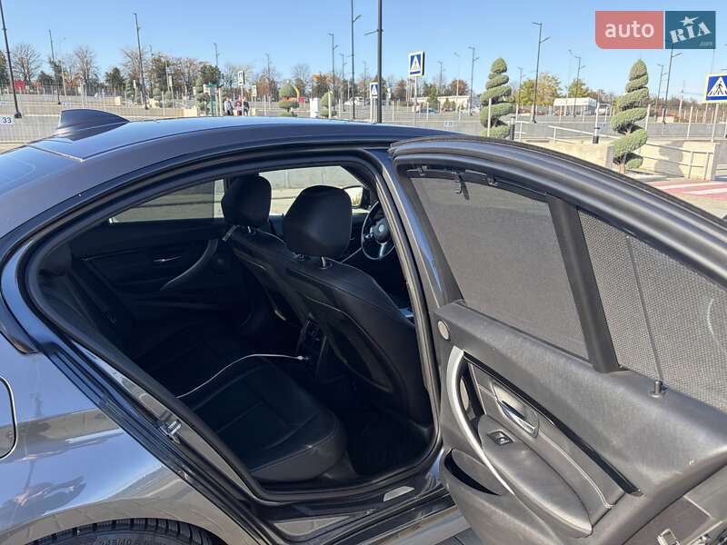 Седан BMW 3 Series 2015 в Одесі