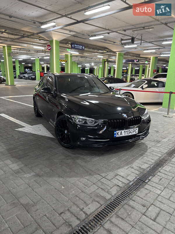 Седан BMW 3 Series 2016 в Киеве