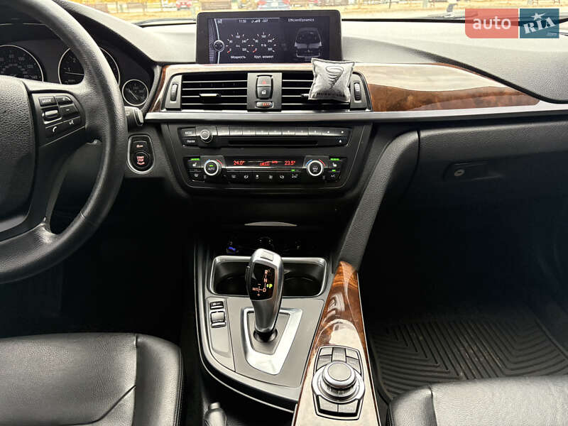 Седан BMW 3 Series 2013 в Запорожье