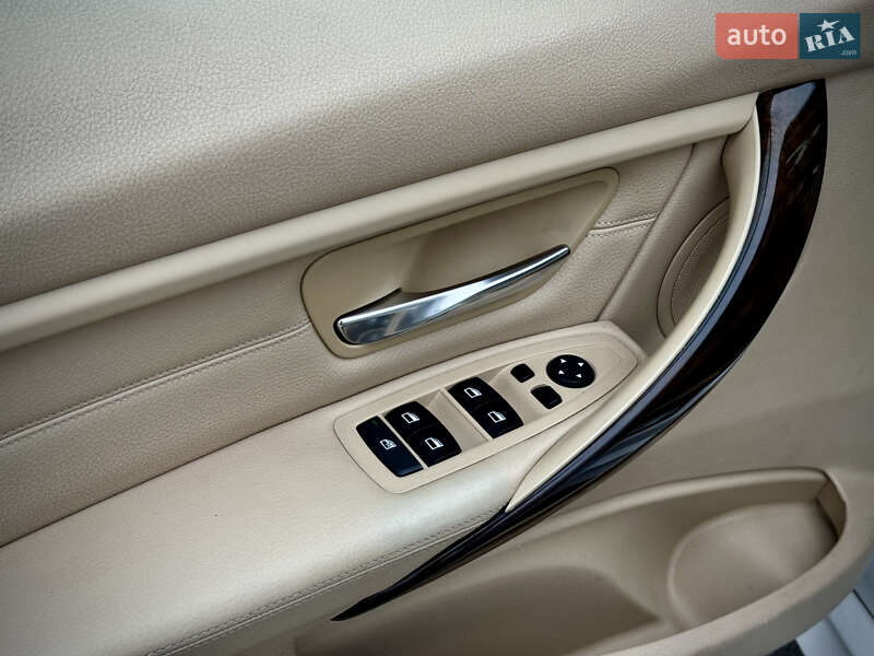 Седан BMW 3 Series 2014 в Киеве