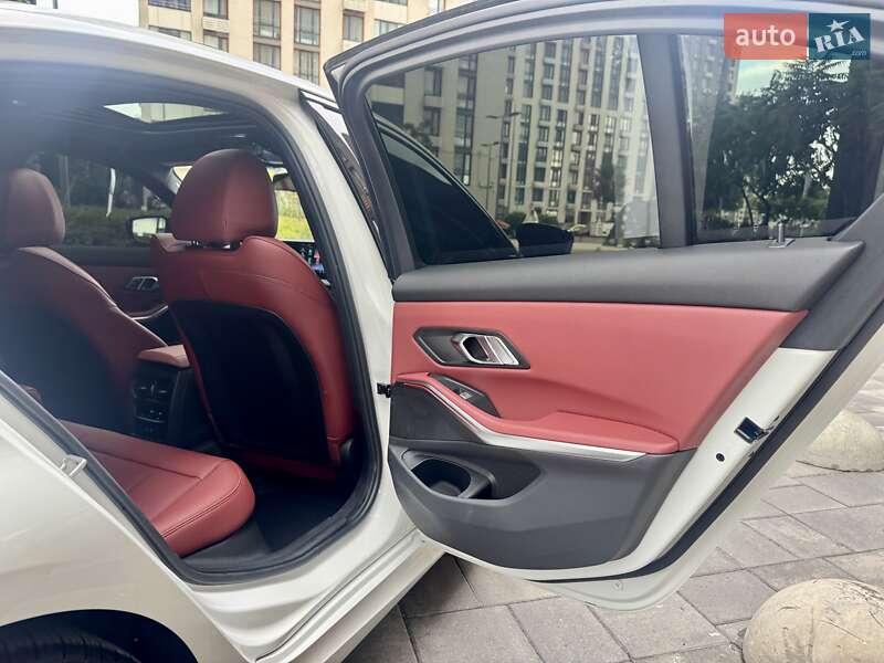 Седан BMW 3 Series 2025 в Киеве фото 23 Седан BMW 3 Series 2025 в Киеве