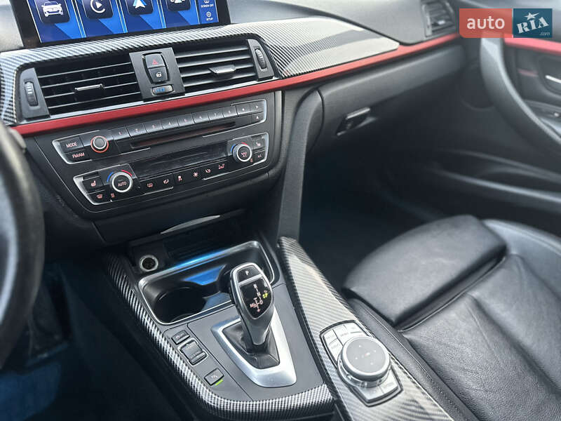 Седан BMW 3 Series 2013 в Львові