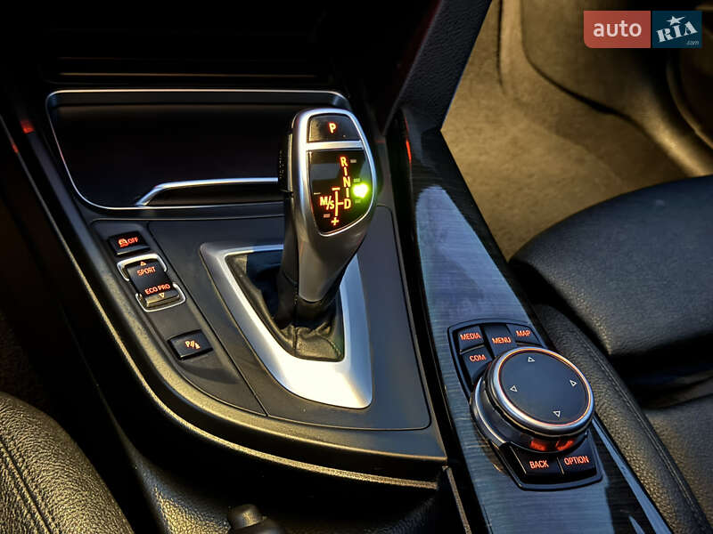 Седан BMW 3 Series 2017 в Житомире