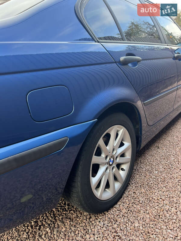Седан BMW 3 Series 2002 в Києві