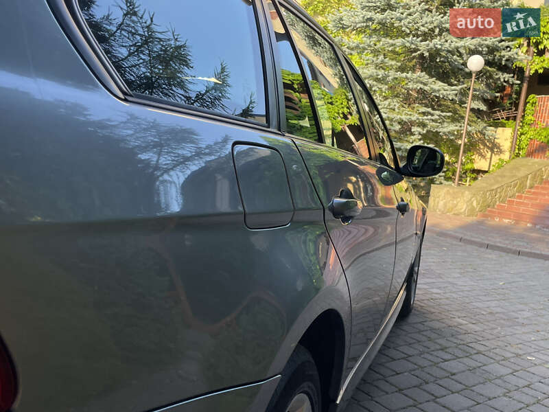 Универсал BMW 3 Series 2010 в Львове