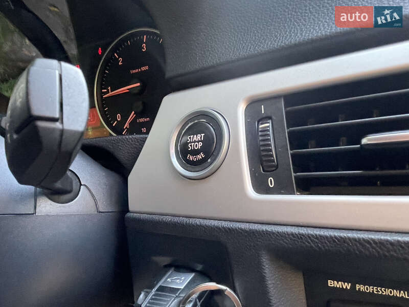 Универсал BMW 3 Series 2010 в Львове