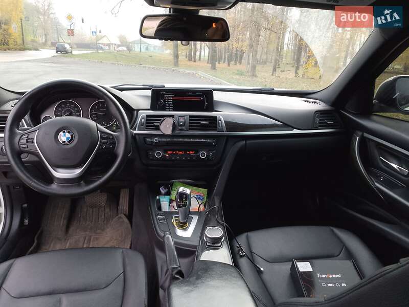 Седан BMW 3 Series 2015 в Прилуках