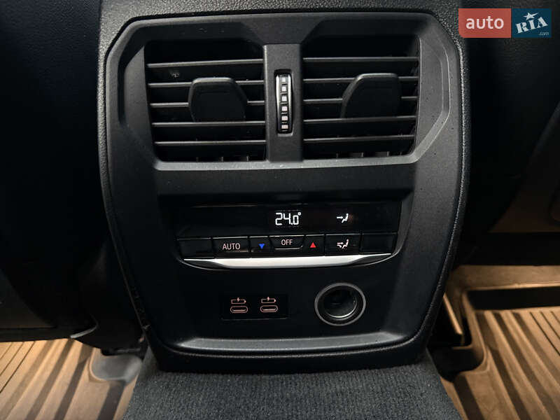 Седан BMW 3 Series 2019 в Києві