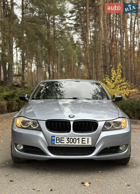 BMW 3 Series 2010