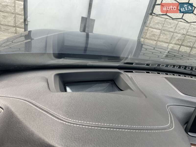 Седан BMW 3 Series 2017 в Киеве фото 24 Седан BMW 3 Series 2017 в Киеве