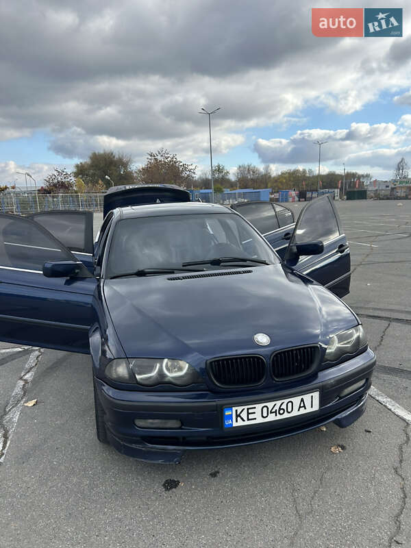 Седан BMW 3 Series 2001 в Днепре