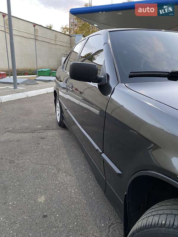 Седан BMW 3 Series 1992 в Одессе фото 2 Седан BMW 3 Series 1992 в Одессе