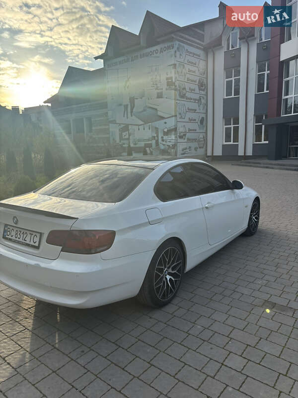 Купе BMW 3 Series 2009 в Николаеве