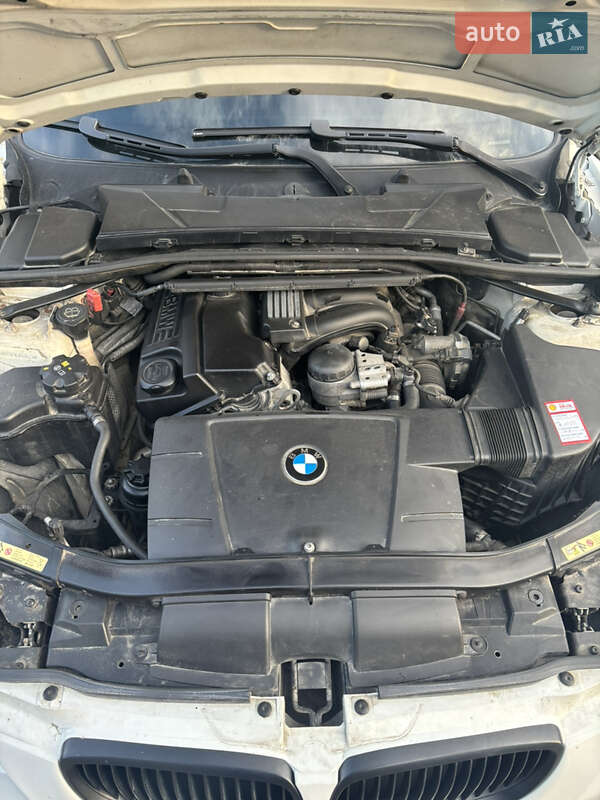 Купе BMW 3 Series 2009 в Николаеве