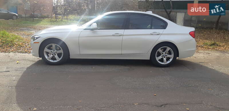 Седан BMW 3 Series 2013 в Корюковке
