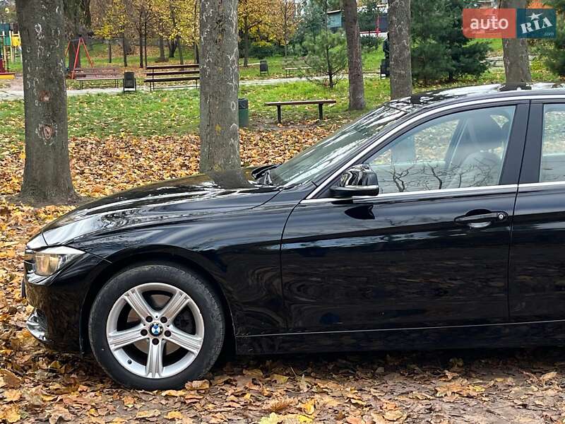 Седан BMW 3 Series 2014 в Києві