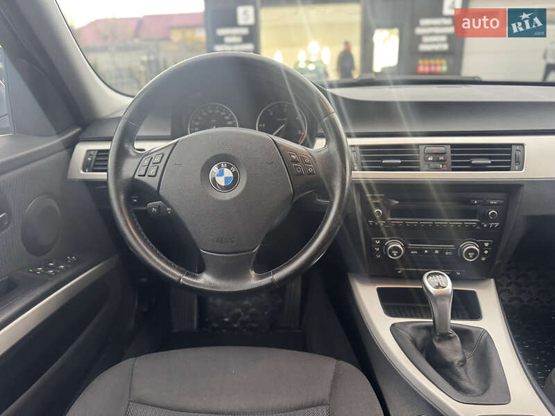 Универсал BMW 3 Series 2009 в Яворове