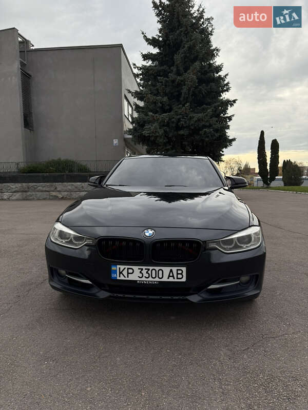 Седан BMW 3 Series 2013 в Ровно фото 12 Седан BMW 3 Series 2013 в Ровно