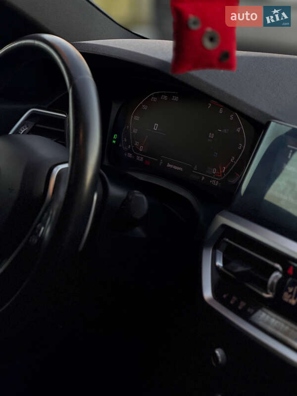Седан BMW 3 Series 2019 в Одессе