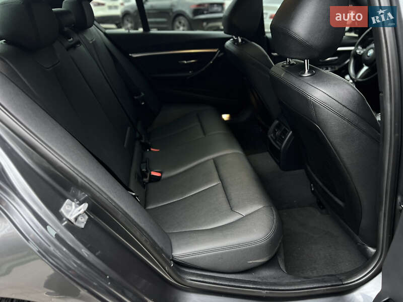 Седан BMW 3 Series 2018 в Одессе фото 26 Седан BMW 3 Series 2018 в Одессе