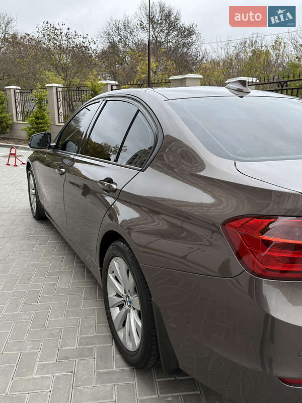 Седан BMW 3 Series 2013 в Одессе