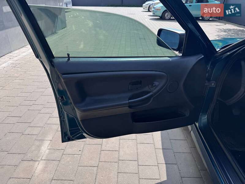 Седан BMW 3 Series 1998 в Хмельницком