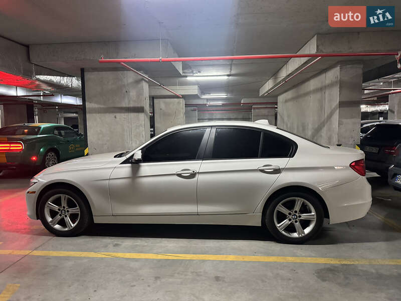 Седан BMW 3 Series 2014 в Львове