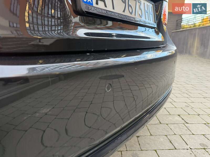 Седан BMW 3 Series 2015 в Ивано-Франковске