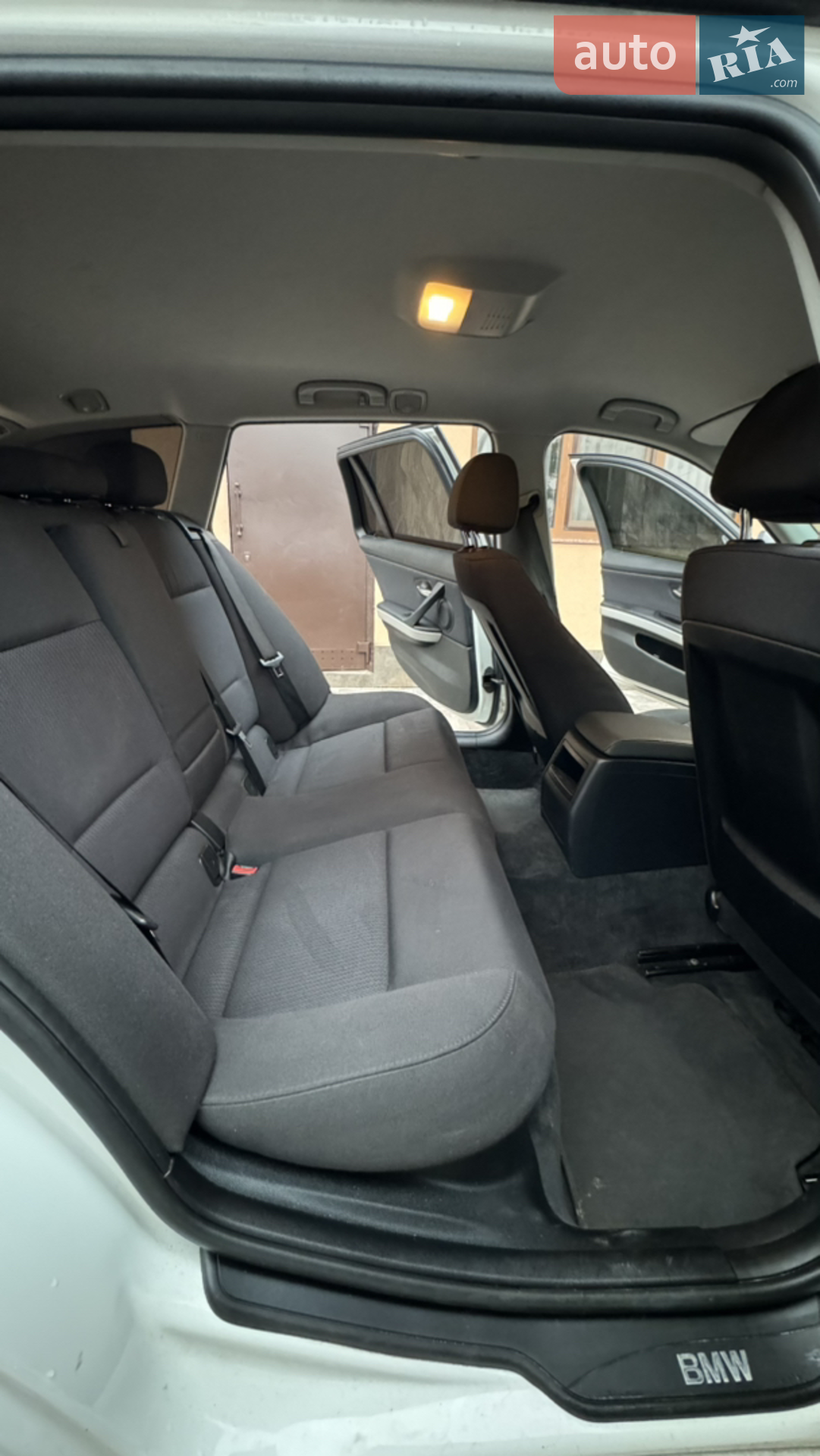 2010 BMW 3er - мініатюра 9