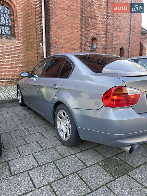 Седан BMW 3 Series 2005 в Каменец-Подольском